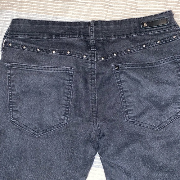 Skinny jeans with studs - Picture 3 of 6